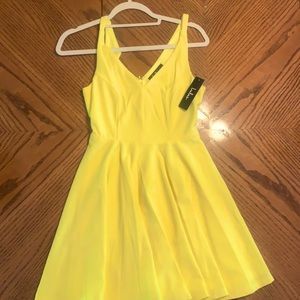 Brilliant Yellow Lulus Summer Dress. Lightweight. Never worn.